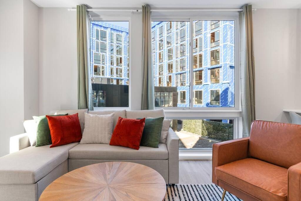Amazing City Views - Sleeps 6 - Near Fishtown Apartment *